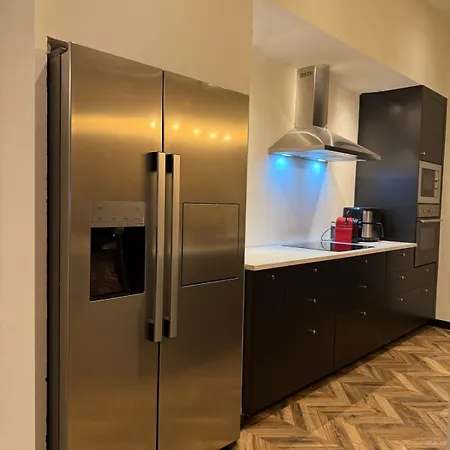 Premium At The Gates Of アパート